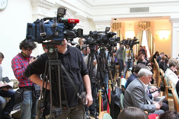 Operadores de vídeo grabados en la política de voz cámara —  Fotos de Stock