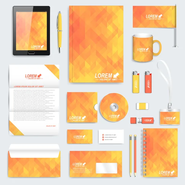 Geel set van vector huisstijl sjabloon. Moderne briefpapier mock-up. Achtergrond met gele driehoeken. Ontwerp van Business, technologie, wetenschap en geneeskunde — Stockvector