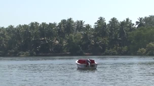 Water boom-india — Stockvideo