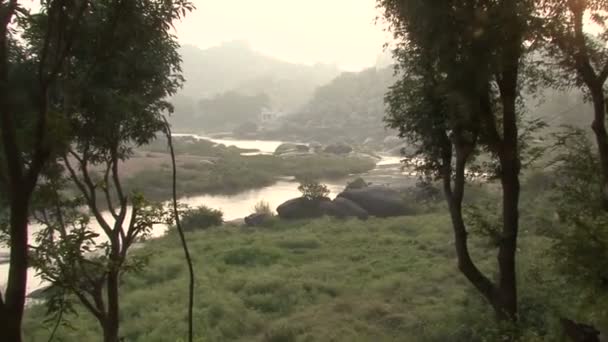 India Karnataka Hampi River. Ruinele din Vijayanagara — Videoclip de stoc
