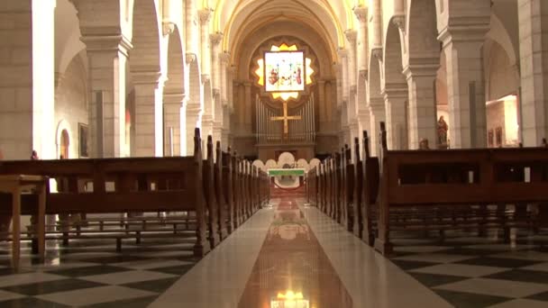 Église de la Nativité . — Video