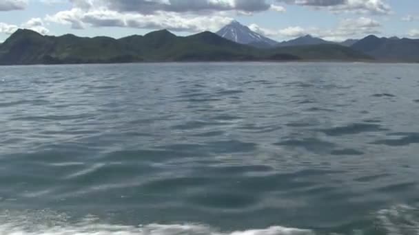 Vilyuchinskaya hoes. View from the Pacific Ocean. — Stock Video