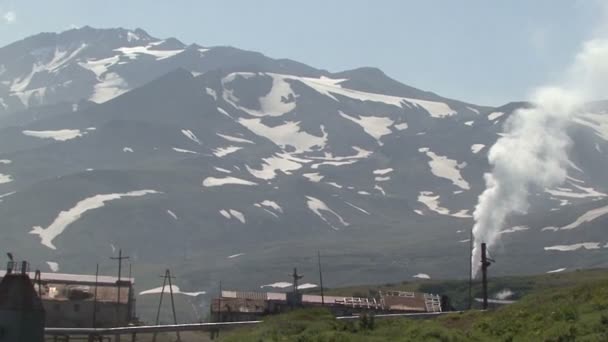 Valle del volcán Mutnovsky . — Vídeos de Stock