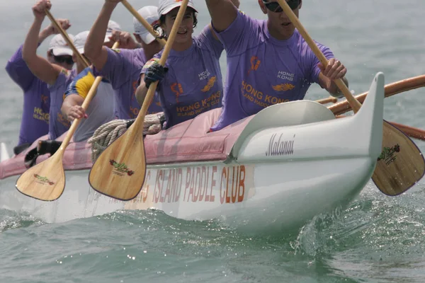 Outrigger Canoa Ação Mar — Fotografia de Stock