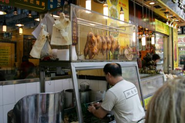 Hong Kong - Tapınak Sokağı civarındaki dükkanlar