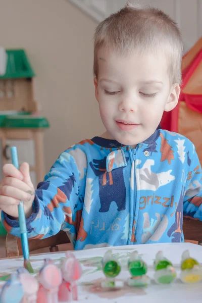 Toddler boy painting — Stock Photo, Image