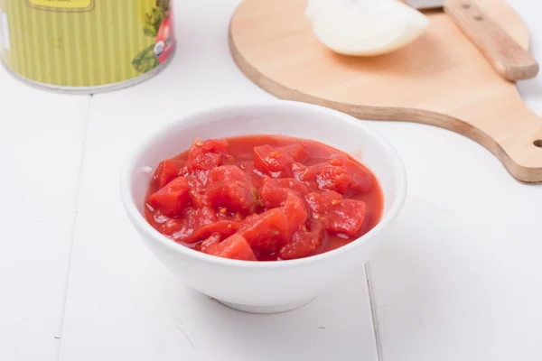 Pokrojone w kostkę pomidory, płytkiej głębi ostrości — Zdjęcie stockowe