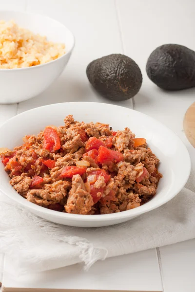 Fried ground meat with tomatoes ready for tacos — Stock Photo, Image