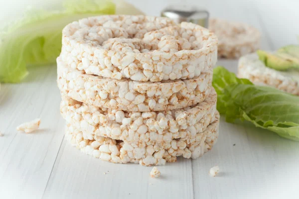 Una pila de tortas de arroz llano — Foto de Stock