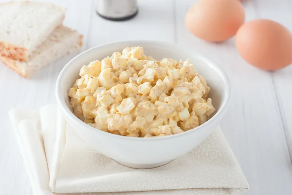 Salada de ovo caseira — Fotografia de Stock