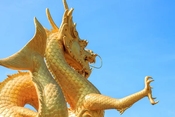 Gold chinese dragon of thailand — Stock Photo, Image