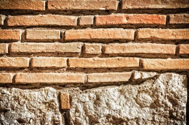 Roma 'daki eski tuğla duvar İtalya' da kopyalama alanı var