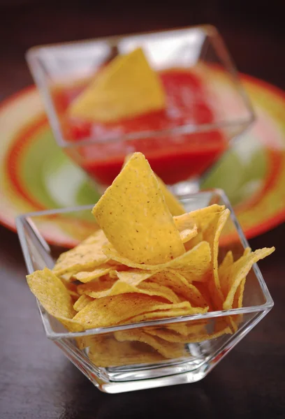 Nachos e salsa di pomodoro — Foto Stock