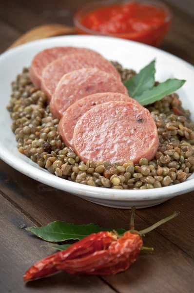 Cotechino italiano com lentilhas — Fotografia de Stock
