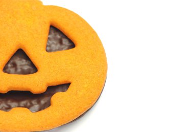 Cadılar Bayramı çerez üzerinde beyaz izole