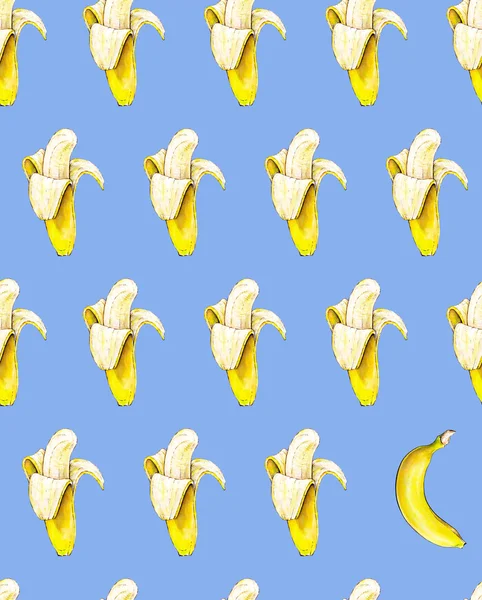 Banane su sfondo blu. Schema senza soluzione di continuità. Illustrazione ad acquerello. Frutta tropicale. Lavoro manuale — Foto Stock