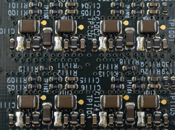 Feche Filme Resistores Condensador Solda Uma Placa Eletrônica — Fotografia de Stock