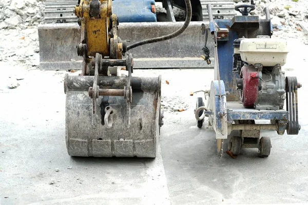 Maszyny Przestają Pracować Południe Nowej Cementowej Posadzce — Zdjęcie stockowe