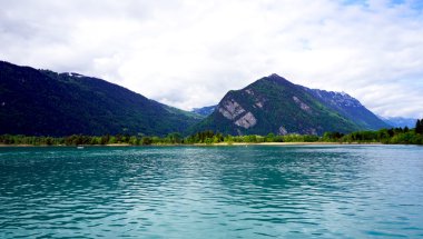 Thun Gölü Interlaken görünümünü