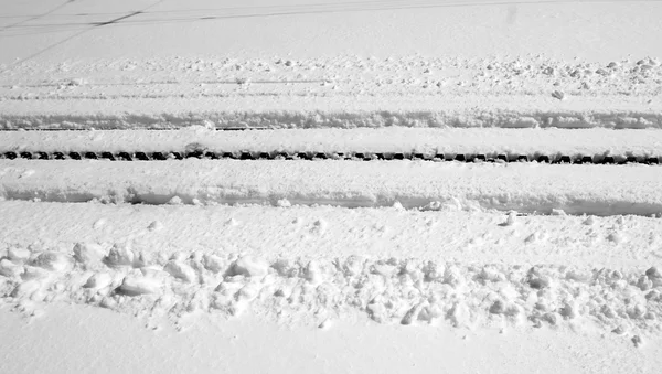 Revêtement de voie ferrée avec neige — Photo