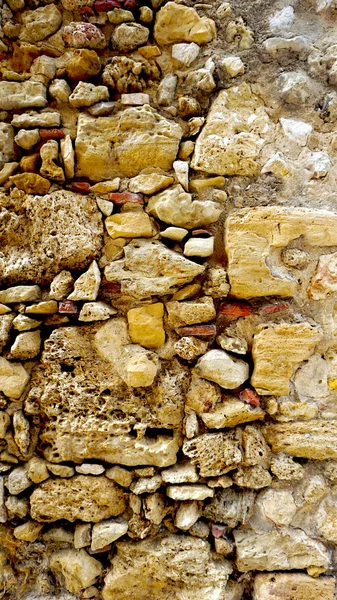 Ancien mur de pierre dans le château vertical — Photo