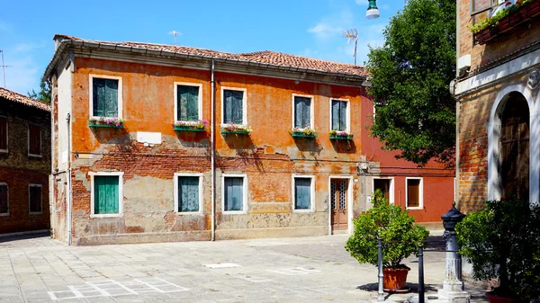 Edificio de casa antigua — Foto de Stock