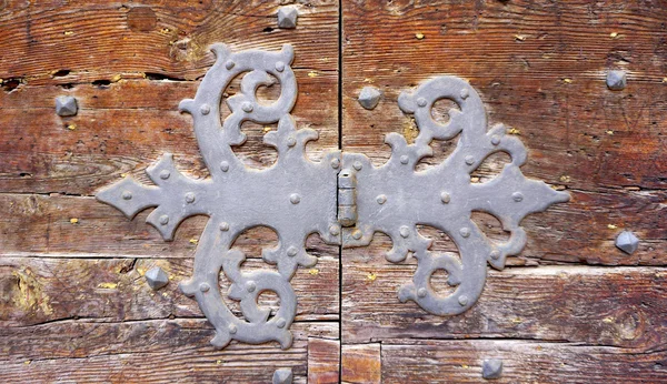 Puerta bisagra apropiado arte de la puerta de madera vieja —  Fotos de Stock