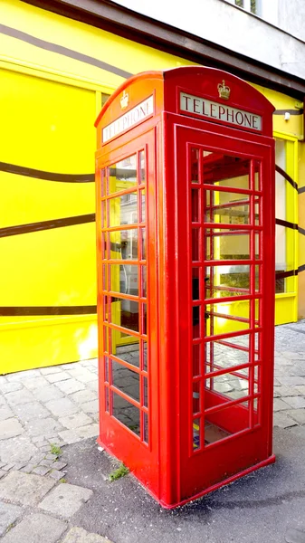 Cabine téléphonique rouge — Photo