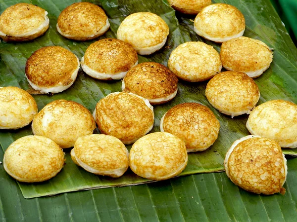Sladká a pikantní grilovaný kokos — Stock fotografie