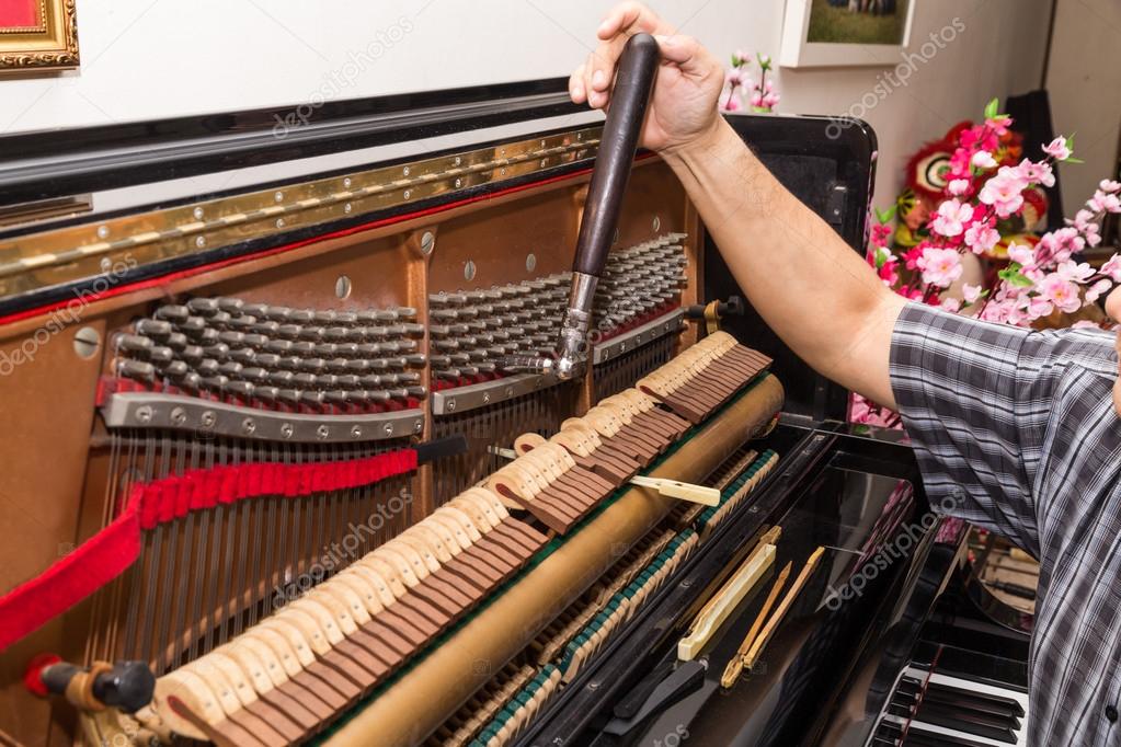 Tuning an upright piano online