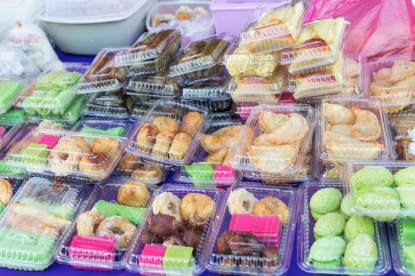 Çeşitli Malay kek ve sokak durak satılan yiyecek