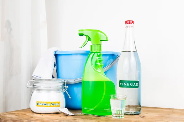 Baking soda with vinegar, natural mix for effective house cleaning — Stock Photo, Image