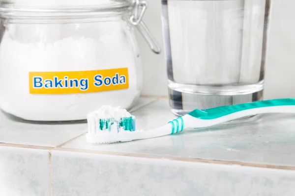 Мыло зубная паста и сода. Мыло зубная паста и сода. Слайм из зубной пасты и жидкого мыла. Слайм из клея пва и соды. Слайм из пасты.