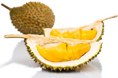 Taze durian meyve lezzetli altın sarı yumuşak et ile hasat