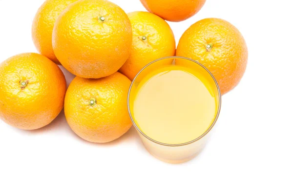 背景にオレンジと発泡錠から炭酸のオレンジ ジュース — ストック写真