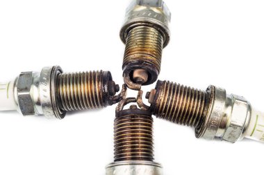 Kullanılan buji elektrot ile mevduat odaklı, yakın çekim