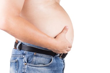 Sağlıksız olan obez adam büyük göbek çıkıntılı