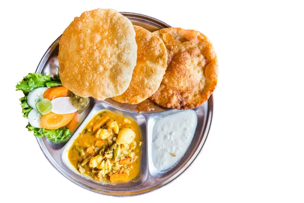 Nepali Puri måltid med dal och yoghurt — Stockfoto