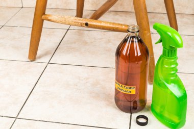 Apple cider vinegar discourage dogs and cats from chewing on fur clipart