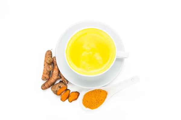 Curcuma avec des boissons au lait bon pour la beauté et la santé . — Photo