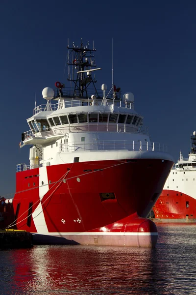 Denizaşırı tedarik gemi