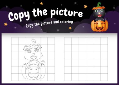 Cadılar Bayramı kostümü giyen sevimli siyah bir kediyle resim oyunu ve boyama sayfasını kopyala