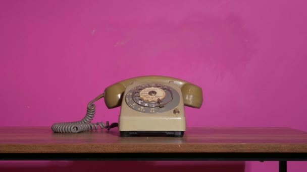 Vintage téléphone stop motion animation mouvement et sonnerie — Video