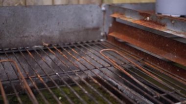 Paslı eski bbq ekipmanları