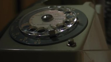 Klasik çevirmeli telefon. Süper yavaş çekim seçici odağı kapat.