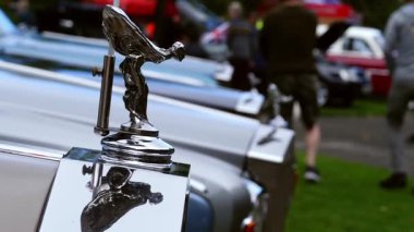 Klasik araba rallisinde arka arkaya Rolls Royce arabaları Dewsbury West Yorkshire 4 Ekim 2022 seçici odaklanma görüntüsü