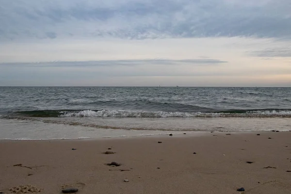 Mare Nuvole Rocce Autunno Freddo — Foto Stock