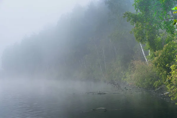 Niebla Sobre Superficie Del Agua Lago Neblina Mañana Río — Foto de Stock