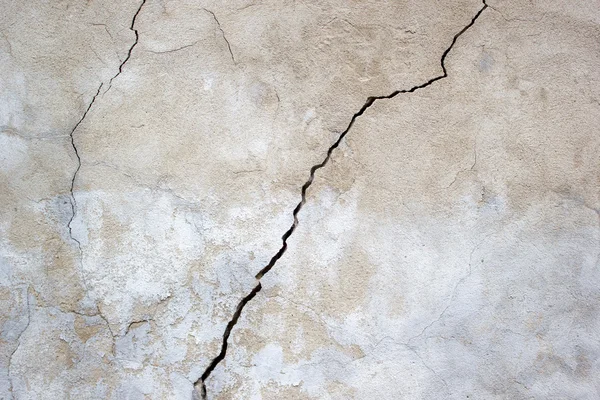 Grunge Çimento-Beton Sanayi duvar ile endüstriyel bina, tasarım ve doku arka plan için büyük çatlamak — Stok fotoğraf