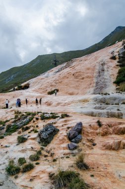 Kaynak maden suyu, Gürcü askeri karayolu, Gürcistan